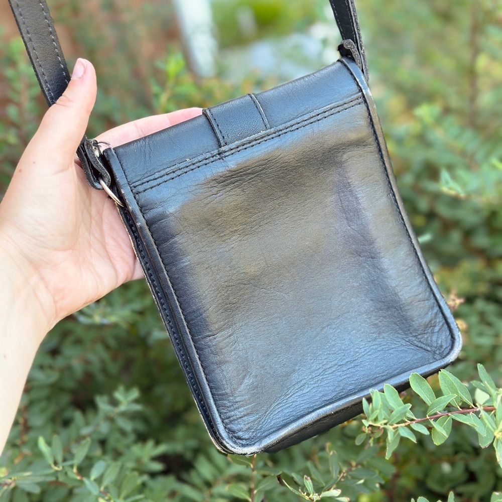Vintage Stone Ridge black leather crossbody purse -made in Canada - Picture 5 of 5